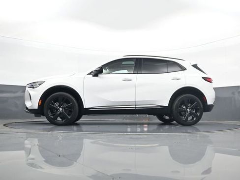 Used 2023 Buick Envision Essence w/ Sport Touring Package AWD/4WD image 28