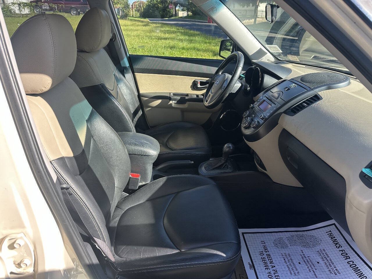 Used 2011 Kia Soul ! FWD image 10