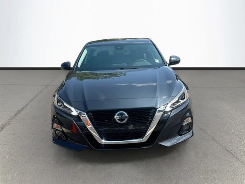 Used 2020 Nissan Altima 2.5 SV FWD image 2