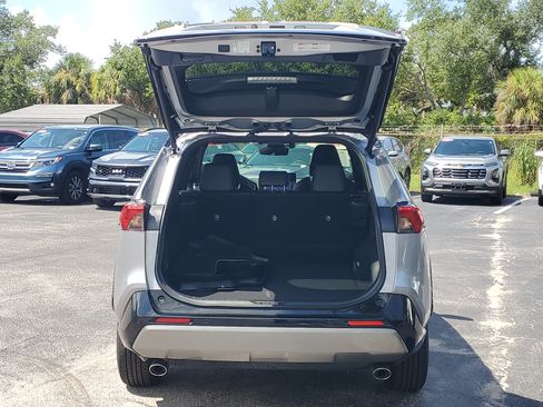 Used 2025 Toyota RAV4 XSE w/ Advanced Technology Package AWD/4WD image 9