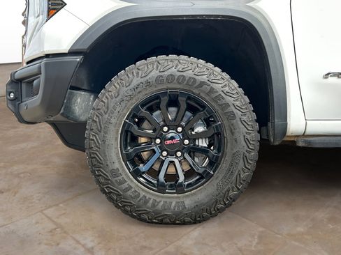 Used 2023 GMC Sierra 1500 AT4X image 30