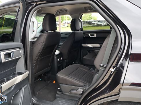 Used 2021 Ford Explorer XLT AWD/4WD image 23
