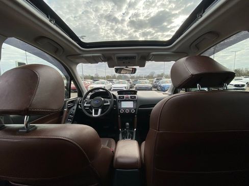 Used 2018 Subaru Forester 2.5i Touring AWD/4WD image 28