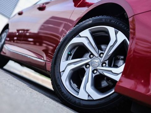 Used 2018 Honda Accord EX-L image 18