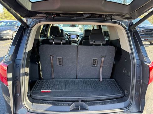 Used 2017 GMC Acadia Denali AWD/4WD image 5