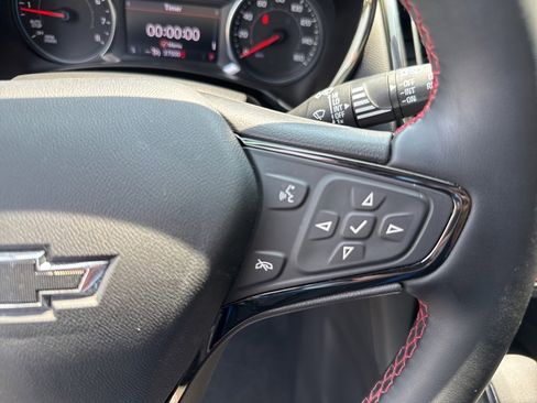 Used 2023 Chevrolet Equinox RS w/ RS Leather Package image 29