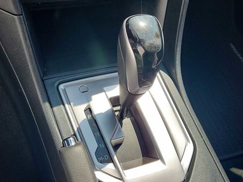 Used 2023 Subaru Crosstrek 2.0i Premium image 15