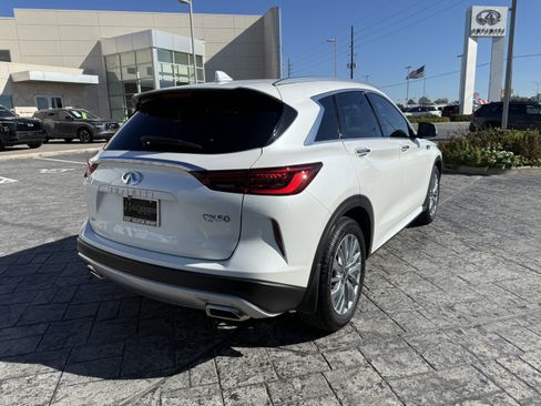 Certified 2025 INFINITI QX50 Luxe image 7