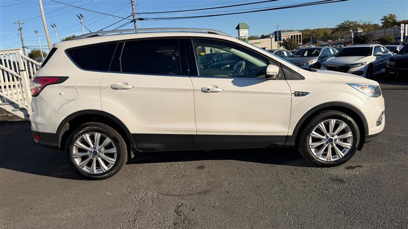 Used 2017 Ford Escape Titanium AWD/4WD image 7