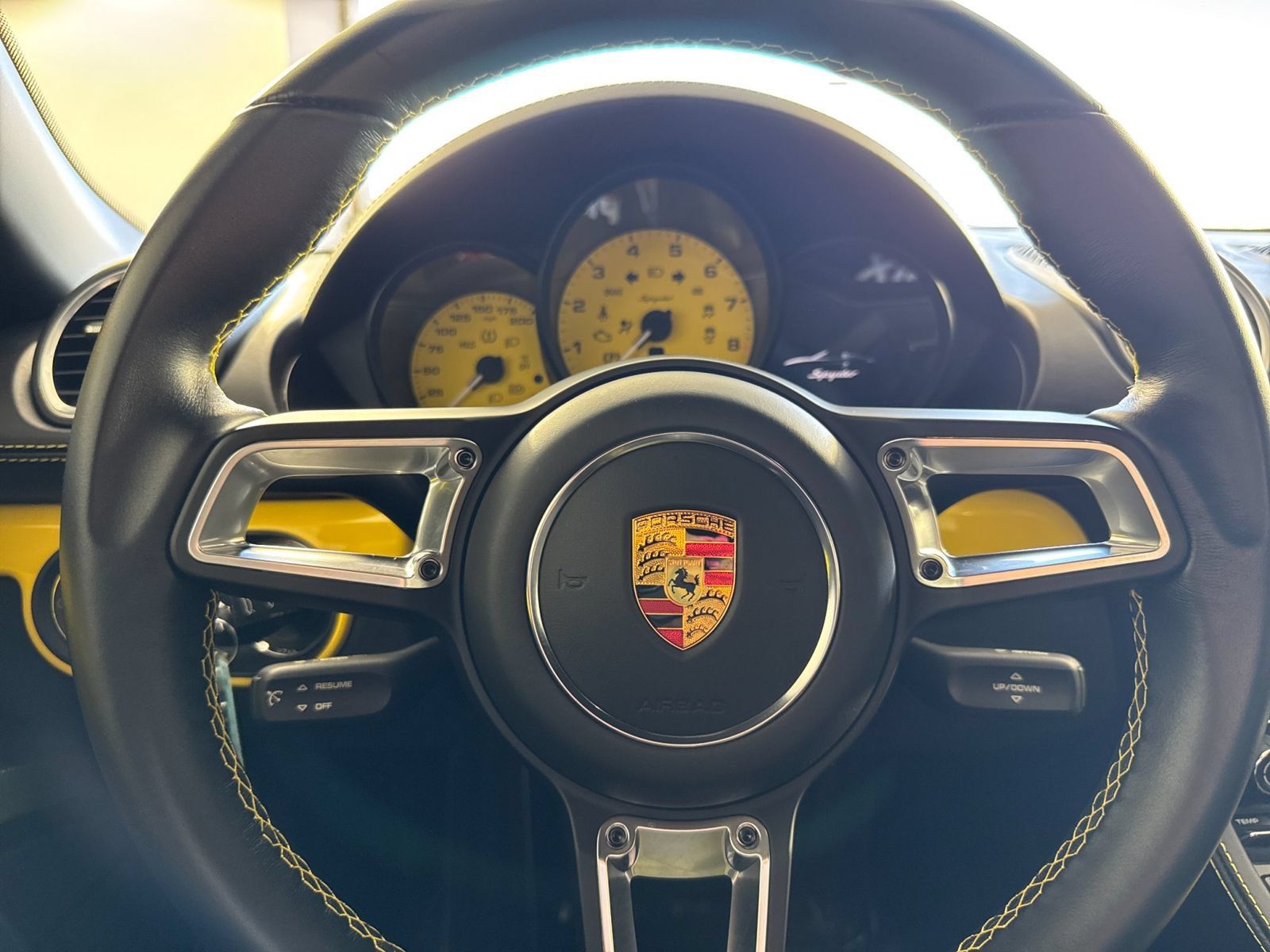 Certified 2022 Porsche 718 Boxster Spyder RWD image 21