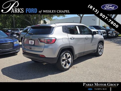 Used 2019 Jeep Compass Limited FWD image 5
