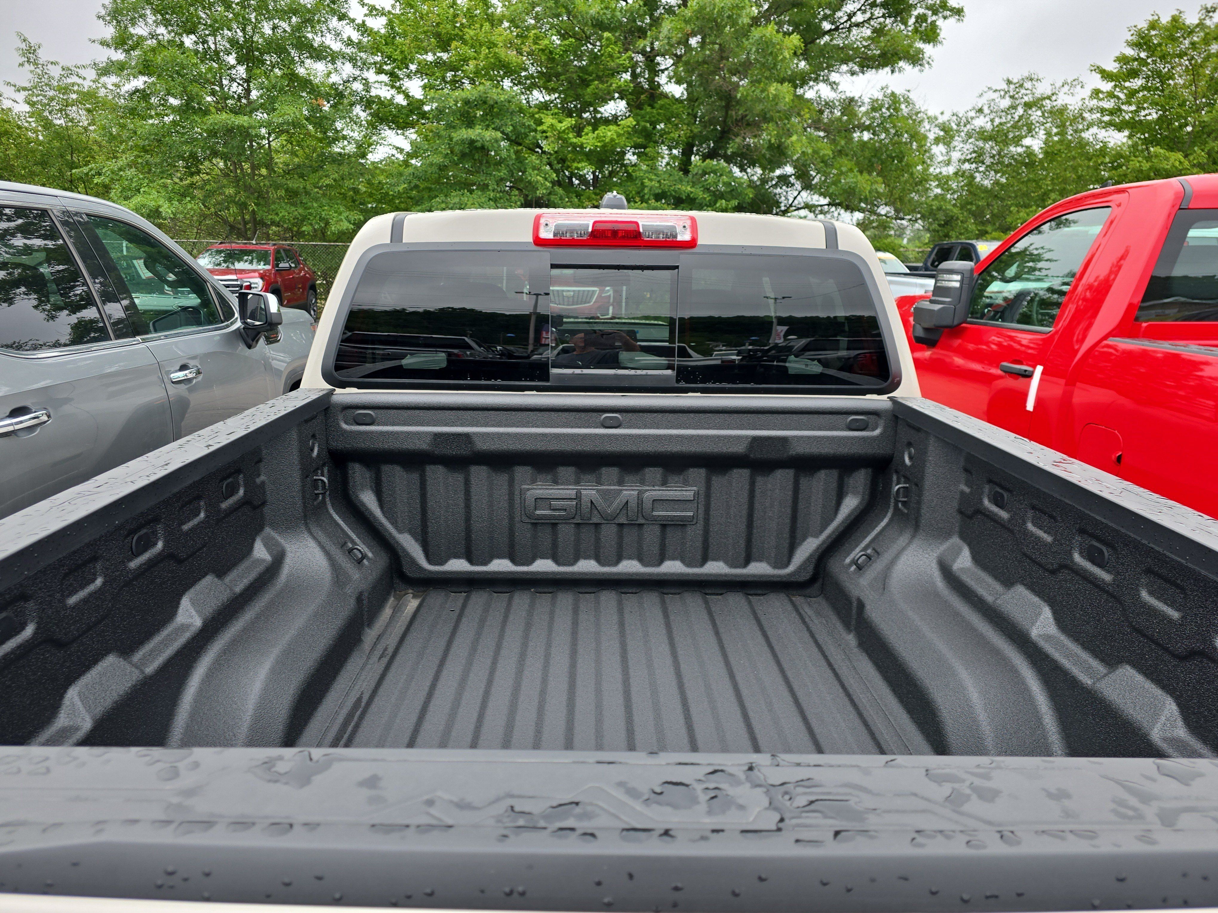 New 2026 GMC Canyon Elevation w/ Convenience Package AWD/4WD image 4