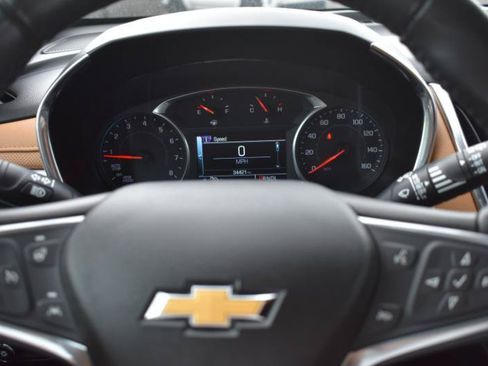 Used 2018 Chevrolet Equinox Premier AWD/4WD image 19