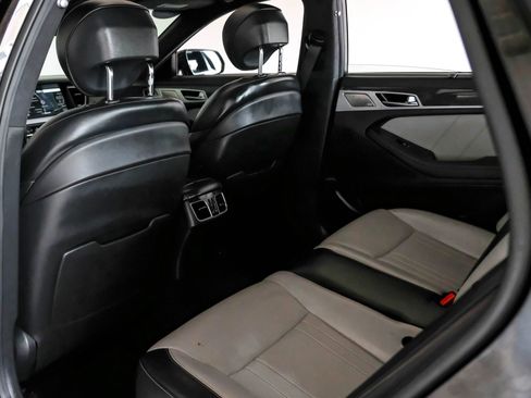 Used 2019 Genesis G80 3.3T Sport RWD image 37