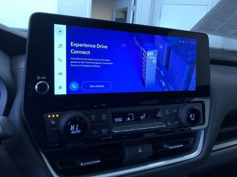 Certified 2025 Toyota Grand Highlander AWD image 22