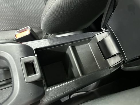 Used 2022 Honda HR-V LX image 24