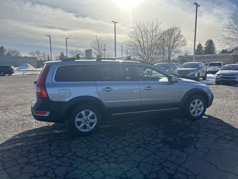 Used 2012 Volvo XC70 3.2 image 4