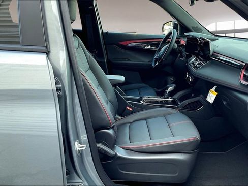New 2026 Chevrolet TrailBlazer RS w/ Convenience Package FWD image 10