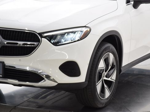 Certified 2024 Mercedes-Benz GLC 300 image 11