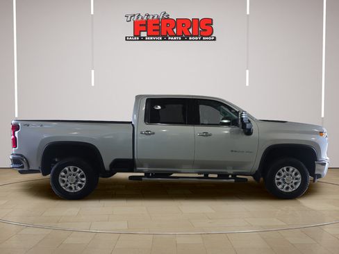 Used 2022 Chevrolet Silverado 2500 LTZ w/ LTZ Plus Package AWD/4WD image 6