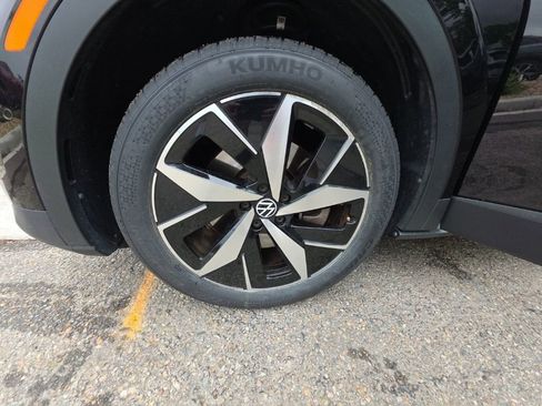 Certified 2023 Volkswagen ID.4 Pro S AWD/4WD image 24