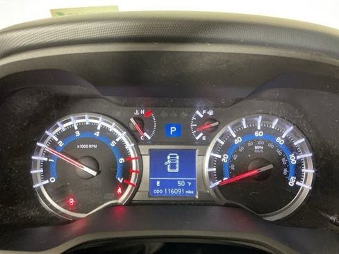 Used 2018 Toyota 4Runner TRD Off-Road Premium image 16