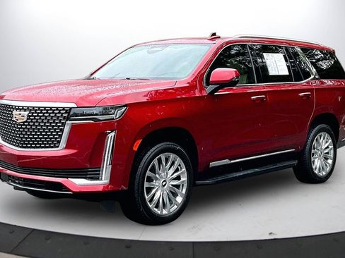 Used 2024 Cadillac Escalade Premium Luxury AWD/4WD image 4