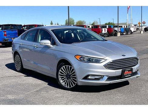 Used 2017 Ford Fusion Titanium FWD image 2