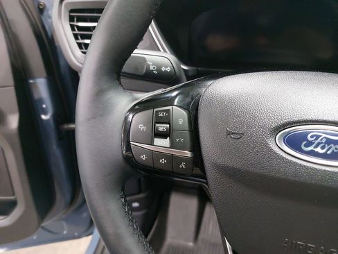 Used 2025 Ford Escape Platinum w/ Premium Technology Package image 17