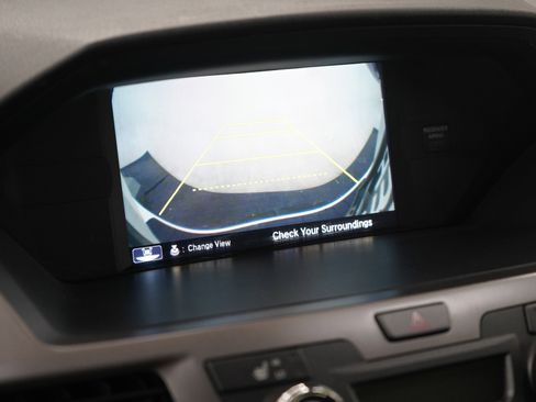 Used 2016 Honda Odyssey Touring Elite image 29