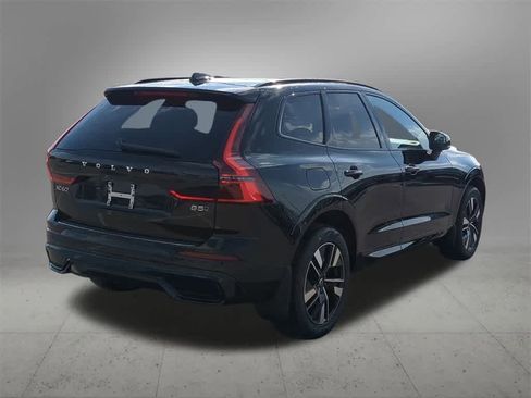 New 2026 Volvo XC60 B5 Plus w/ Protection Package Premier image 6