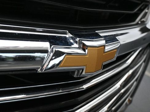 Used 2025 Chevrolet Malibu LT FWD image 44