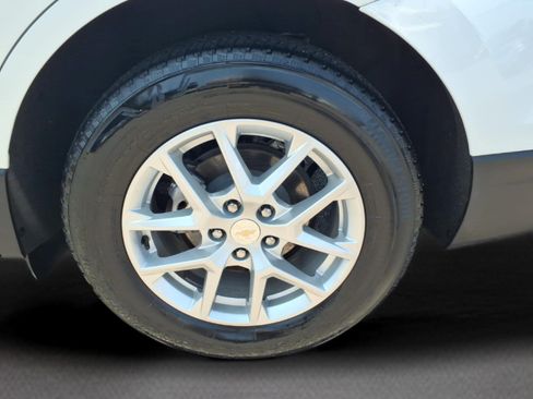 Used 2023 Chevrolet Equinox LT w/ LPO, Floor Liner Package AWD/4WD image 17