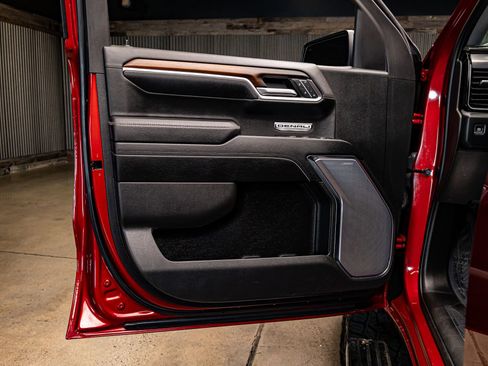 Used 2024 GMC Sierra 1500 Denali w/ Denali Reserve Package image 30