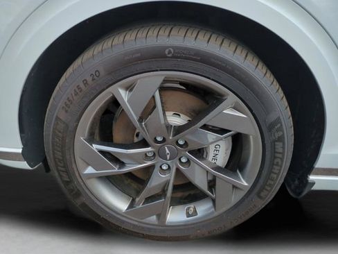 Certified 2024 Genesis Electrified GV70 Advanced image 14