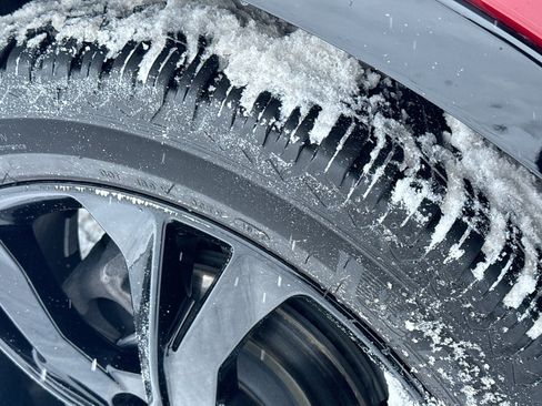 Certified 2022 Chevrolet Blazer RS w/ Enhanced Convenience Package image 9