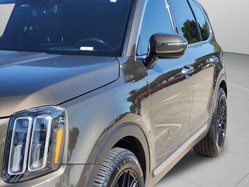 Used 2023 Kia Telluride SX Prestige AWD/4WD image 13