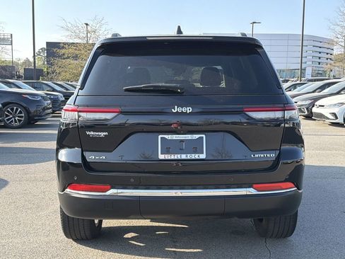 Used 2023 Jeep Grand Cherokee Limited AWD/4WD image 4