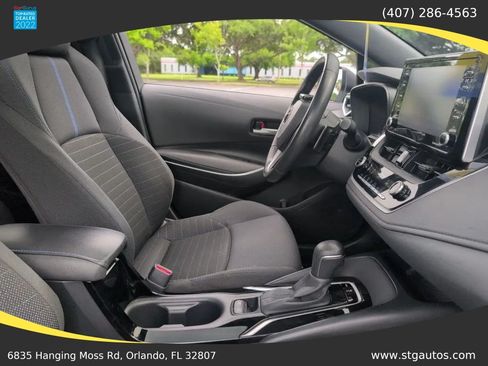 Used 2021 Toyota Corolla SE w/ SE Premium Package FWD image 28