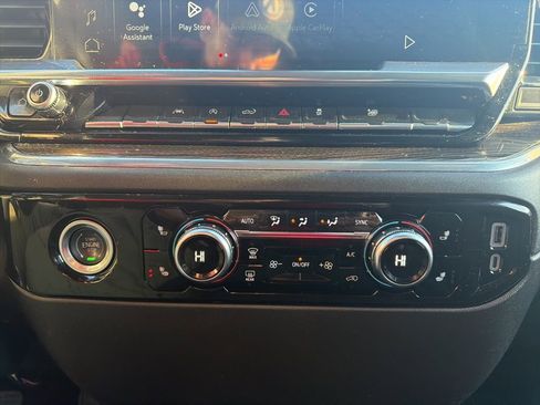 Used 2023 GMC Sierra 1500 Elevation image 24