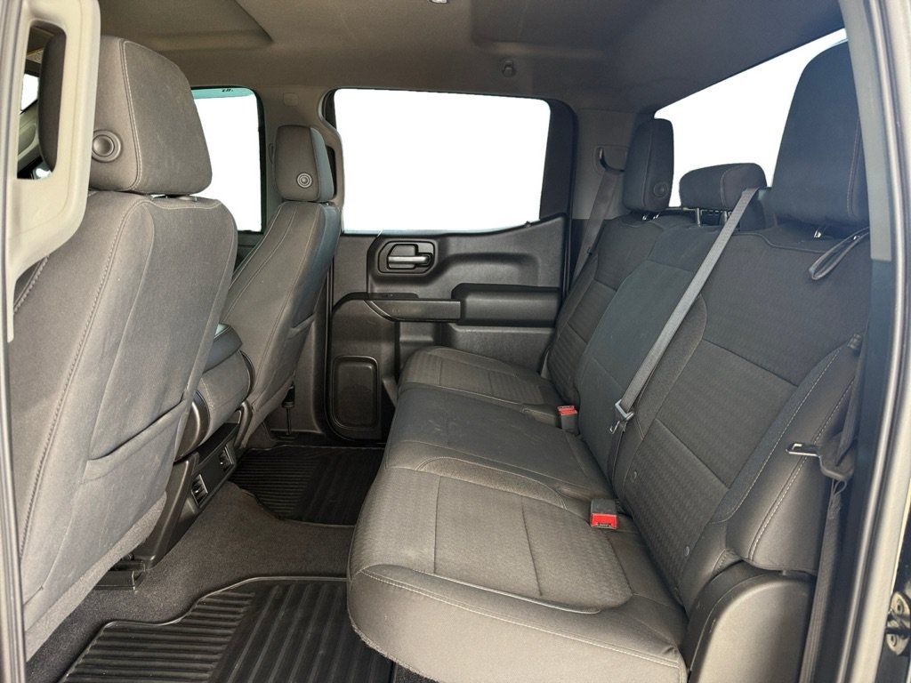 Used 2020 Chevrolet Silverado 1500 LT w/ Fleet Comfort Package AWD/4WD image 12