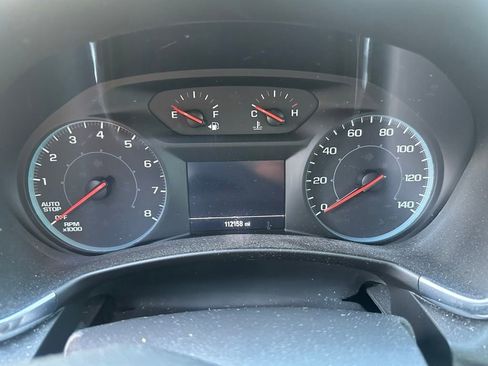 Used 2021 Chevrolet Equinox LS FWD image 3