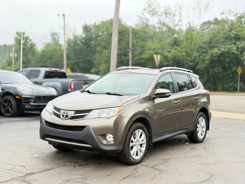Used 2013 Toyota RAV4 Limited AWD/4WD image 3