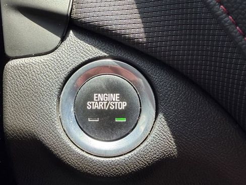 Used 2024 Chevrolet Equinox RS FWD image 27