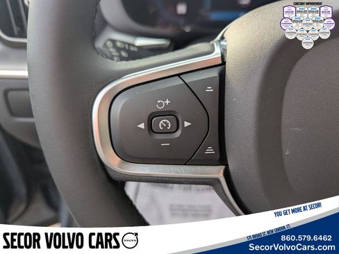 Certified 2024 Volvo XC60 B5 Core image 11