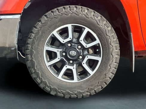 Used 2016 Toyota Tundra SR5 w/ TRD Off Road Package AWD/4WD image 28