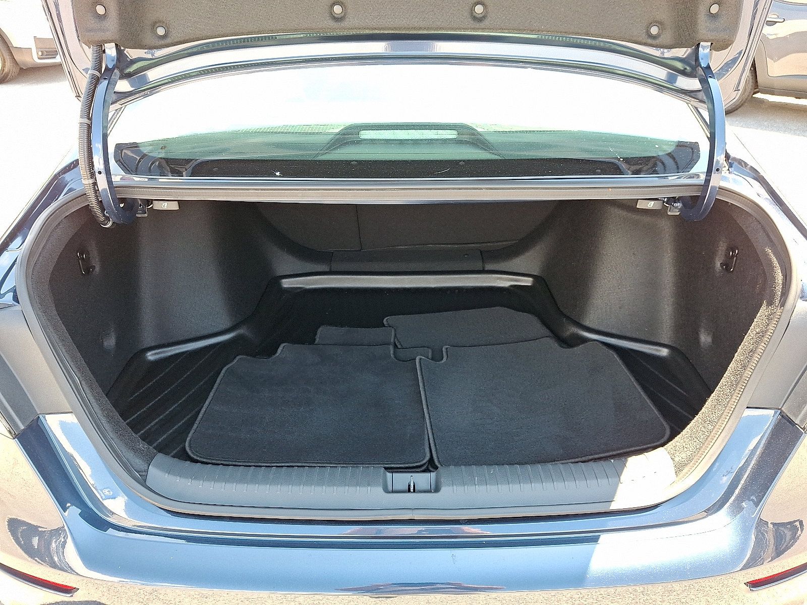 Used 2023 Honda Accord EX image 29