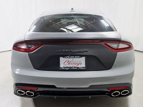 Used 2018 Kia Stinger GT2 image 13