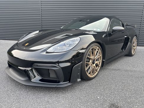 Certified 2024 Porsche 718 Cayman GT4 RS RWD image 1