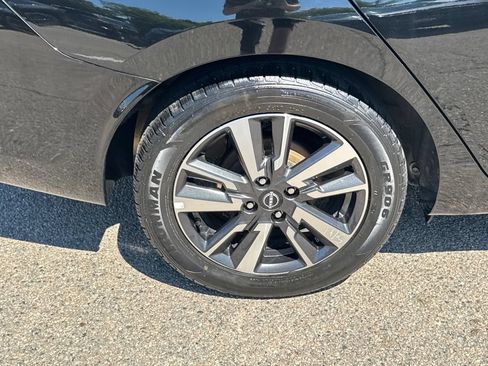 Used 2024 Nissan Versa S w/ S Plus Package FWD image 39